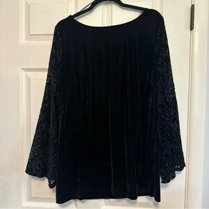 Jaclyn Smith Black Velvet Tunic with Burnout Bell Sleeves